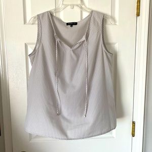 Loft pinstripes Grey and white